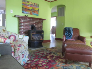 Living Room with the new Rug